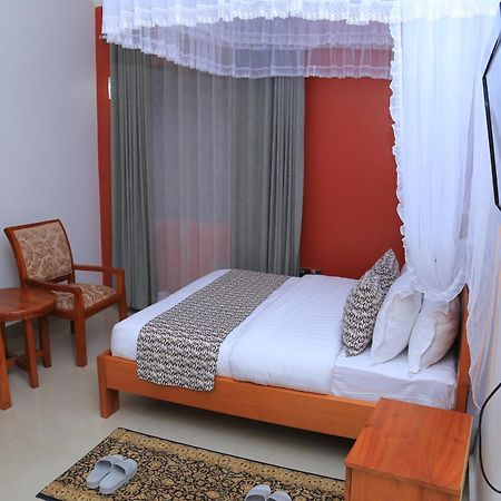 Fort Heights Homestay フォート・ポータル 部屋 写真
